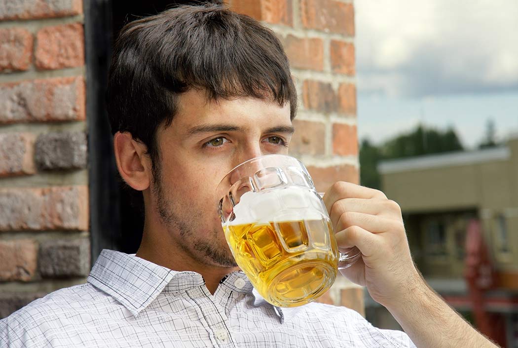 undearge colllege drinking